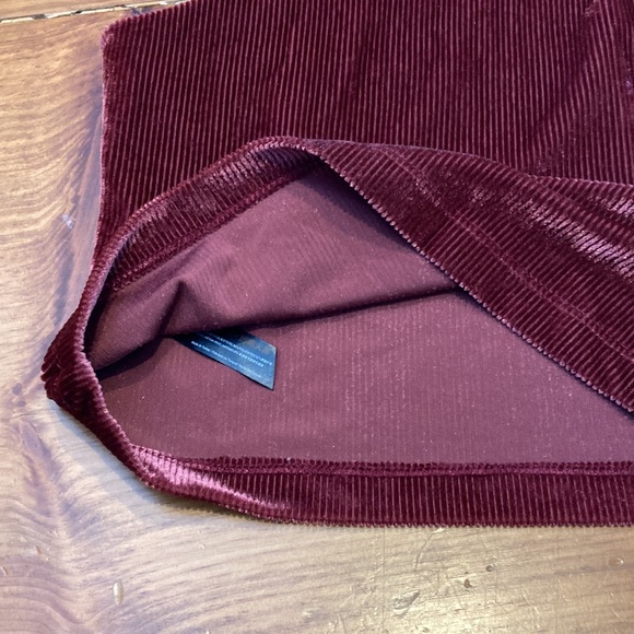 OUT FROM UNDER (UO) S Burgundy Ribbed Velour Crop Tank Top - Picture 10 of 10